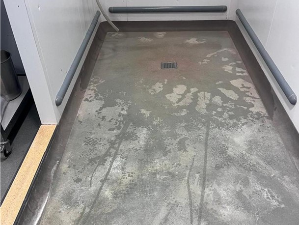 Resin flooring preparation, resin flooring installation